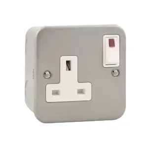 Click Scolmore Metal Clad Single Switched Socket With Neon 1 Gang 13A DP - CL835