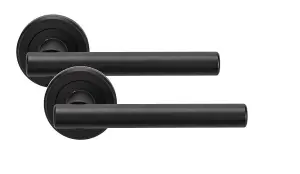 1 Set Straight T-Bar Design Matt Black Finish Door Handles On Rose with Black Ball Bearing Hinges and Black 64mm Tubular Latch