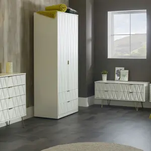 Diamond Ready assembled Matt white 4 Drawer Chest of drawers (H)885mm (W)765mm (D)415mm