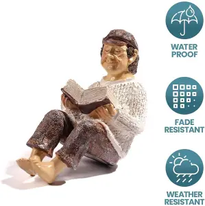 Sitting Grandparents Garden Ornaments Outdoor - Hardwearing Weatherproof Solar Resin Garden Ornament