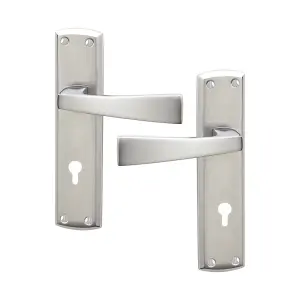 Intelligent Hardware - Internal Door Handle - Ritz - Lever on Backplate - Lever Lock Furniture - Polished/Satin Chrome