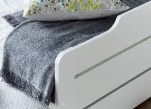 Copella White Guest Bed With Trundle With Orthopaedic Mattresses