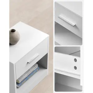 Meraya Bedside Table (Set of 2) Classic White