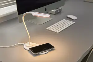 Auraglow Flexible Lamp with 10W Qi Wireless Fast Charger