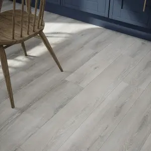 Laura Ashley Sutterton Grey Anti-glare matt Wood effect Luxury vinyl click flooring, 2.2m²