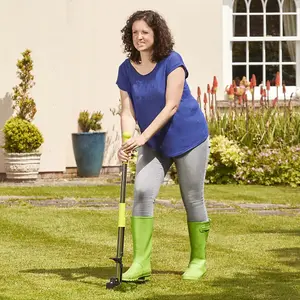 Long Handled Robust Stainless Steel Weed Puller Claw Grabber.