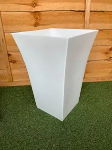 6 x Large White Milano 10101801205 Upright Planter