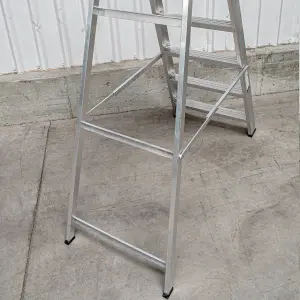 7 Step Industrial Platform Step Ladder