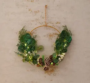 Hanging Pre-Lit Wreath with Pinecones & Sage