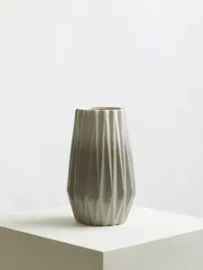 Interiors by Premier Sleek And Sturdy Small Grey White Ceramic Vase, Robust Pottery Vase, Decorative Vase For Artificial Flowers