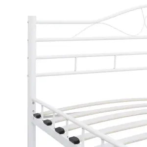 Berkfield Bed Frame White Metal 140x200 cm