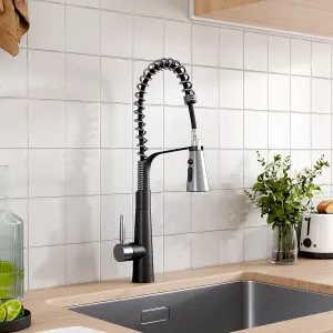 Kitchen Faucet with Pull Down Sprayer and 3 Spray Modes in Black and Chrome