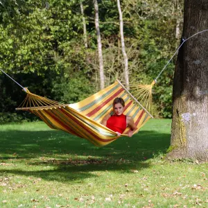 Amazonas Aruba Single Spreader Bar Weatherproof Garden Hammock With Tree Fixings - Vanilla