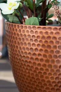 Pot Planter Indoor or Outdoor Lightweight Recycled Plastic Garden  Small Elements - L31 x W31 x H28 cm - Copper