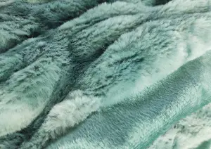 Home Curtains Aspen Faux Fur Super Soft Throw/Blanket 130x150cm Green