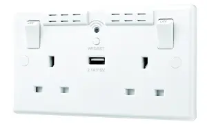 LAP White 13A Switched Double WiFi extender socket with USB