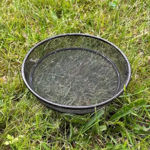 Bird Feeding Station Metal Seed Mesh Dish