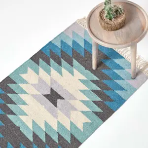 Homescapes Helsinki Handwoven Geometric Pattern Blue Grey and Cream Kilim Wool Rug, 66 x 200 cm