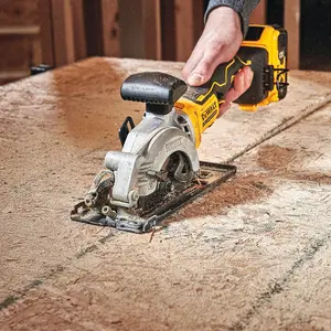 DeWalt DCS571N 18v Brushless XR 115mm Compact Circular Saw Bare Tool + 24T Blade