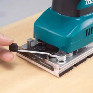 MAKITA BO3710 240v Orbital sander third sheet