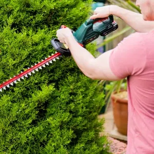 Webb Eco 20V WEV20HTB2 Cordless 50cm Hedge Trimmer, Lightweight, up to 48mins runtime, 3 year warranty, Battery & Charger Included