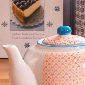 Nicola Spring - Hand-Printed Teapot - 820ml - Orange