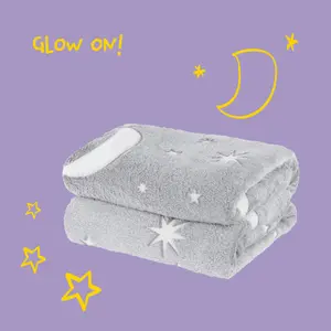 HILLINGTON Glow in the Dark Fleece Blanket - Soft Flannel Fleece Blanket, Perfect Gift for Kids Bedroom