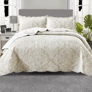 Casie Polyester Floral Bedspread with Pillowcases Beige / Single