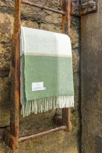 Tweedmill Lifestyle Block Check 100% New Wool Blanket/Throw Olive Green 150 x 183cm Made in the UK