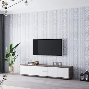 White Floral Wallpaper Slight Silver Glitter PVC Self Adhesive Damask Patterned Wallpaper 2.25m²