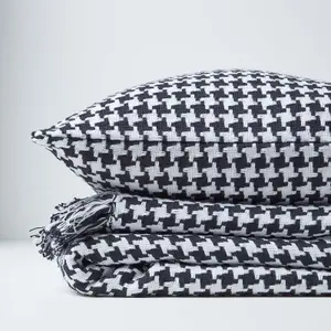 Homescapes Black Houndstooth 100% Cotton Bedspread Throw, 150cm x 200cm