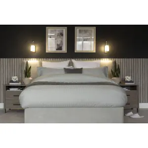 Belledorm Hotel Soho Pinstripe Duvet Cover Set Platinum (Single)