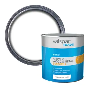 Valspar Trade Wood & Metal Pure brilliant white Eggshell Metal & wood paint, 2.5L