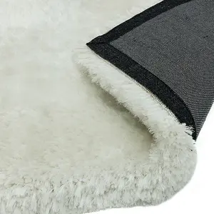 Asiatic Plush White Luxury Shaggy Polyester Rug-150cm (Circle)