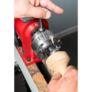 Axminster Woodturning Essential SK88 Chuck - 1.1/4" x 8 Tpi