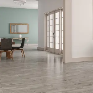 Ashdown Grey Matt Wood effect Porcelain Indoor Wall & floor Tile, Pack of 8, (L)900mm (W)150mm