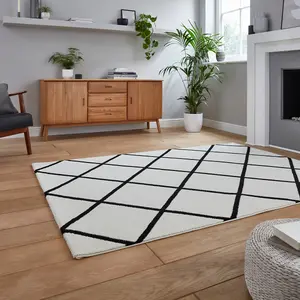 Black Easy to Clean Modern Geometrical Rug for Living Room, Bedroom, Dining Room - 120cm X 170cm