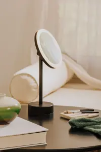 Cosmic Free-Standing Magnifying Mirror With Adjustable Led Light Matte Black Essentials (LED)(X5)(3W 5V/1A) USB