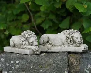 Pair of Canova Lion Stone Statues Italian Classical Animal Outdoor Garden Lions Ornament Decoration