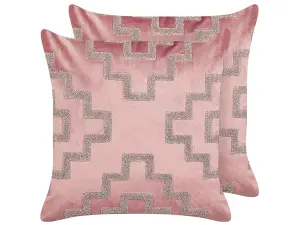 Set of 2 Cushions SERGIPE Velvet 45 x 45 cm Geometric Pink