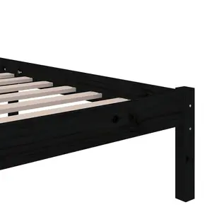 Berkfield Bed Frame Black Solid Wood 135x190 cm Double