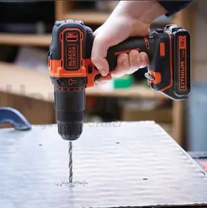 BLACK & DECKER BCD700S1K 18v Combi drill 10mm keyless chuck