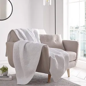 Silentnight Luxury Matalasse Bed Throw - White  150 x 200cm