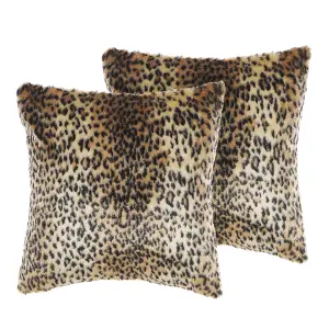 Set of 2 Cushions FOXTAIL Faux Fur 45 x 45 cm Animal Brown