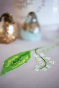 T/CLOTH LILY VALLEY - Embroidery Kit: Tablecloth: Lily of the Valley - Vervaco