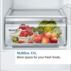 Bosch KIN86NSE0G 60:40 Built-in Frost free Fridge freezer - White