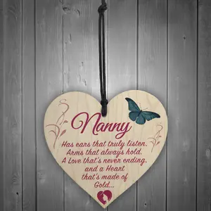 Red Ocean Nanny Heart Of Gold Hanging Wooden Heart Plaque Sign Gift