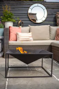 La Hacienda Black Cairo Steel Firepit - L 60 cm x W 60 cm x H 31 cm