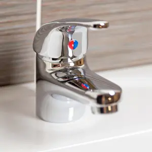 Lago Polished Chrome Round Deck-mounted Basin Mono Mixer Tap