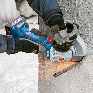 Bosch GWS 18V-7 18v 115mm Brushless Angle Grinder Bare L-BOXX - 06019H9004